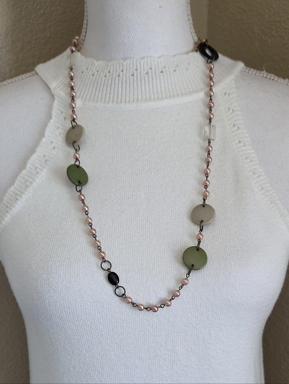 vintage mod pastel geometric disc station necklace pink pearl olive green lucite